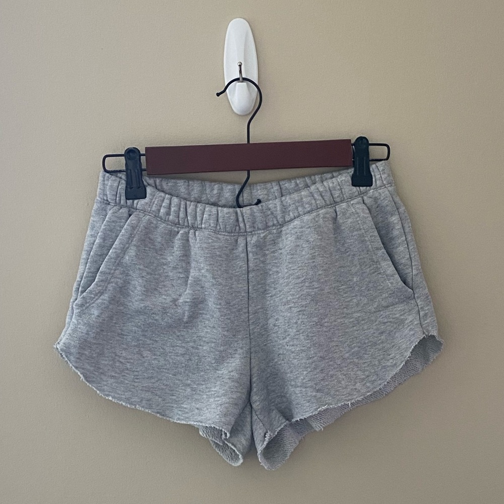 Women’s Aerie Gray Fleece Sweatpant Casual Shorts Size XS